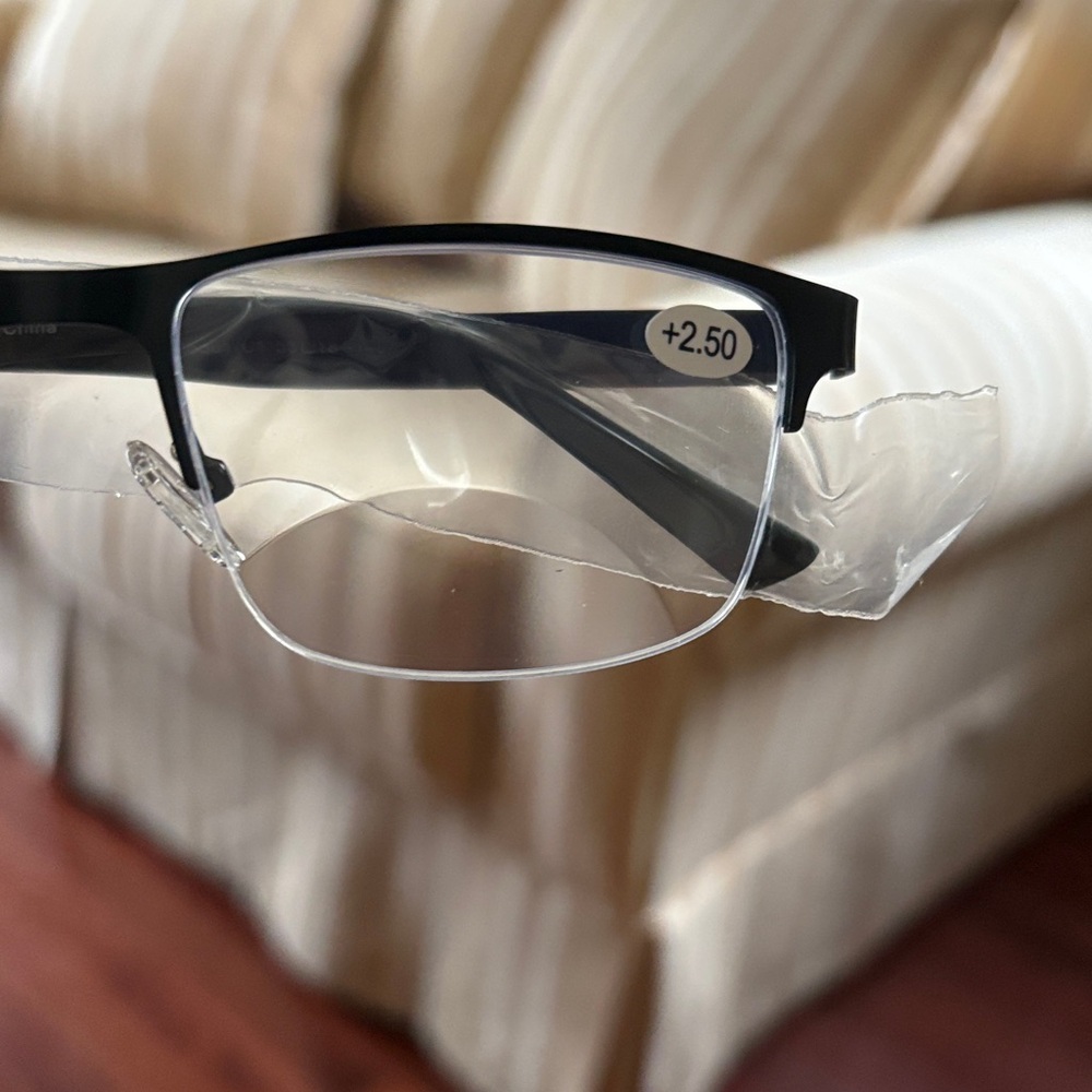 Black Reading Glasses +2.50 ( 2 Pack ) - Picture 3 of 10